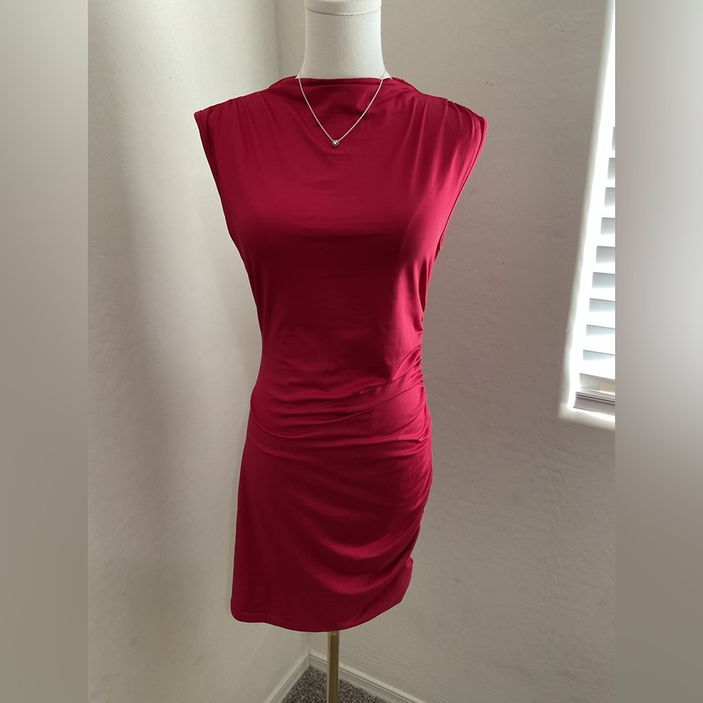 Elegant Red Sleeveless Dress